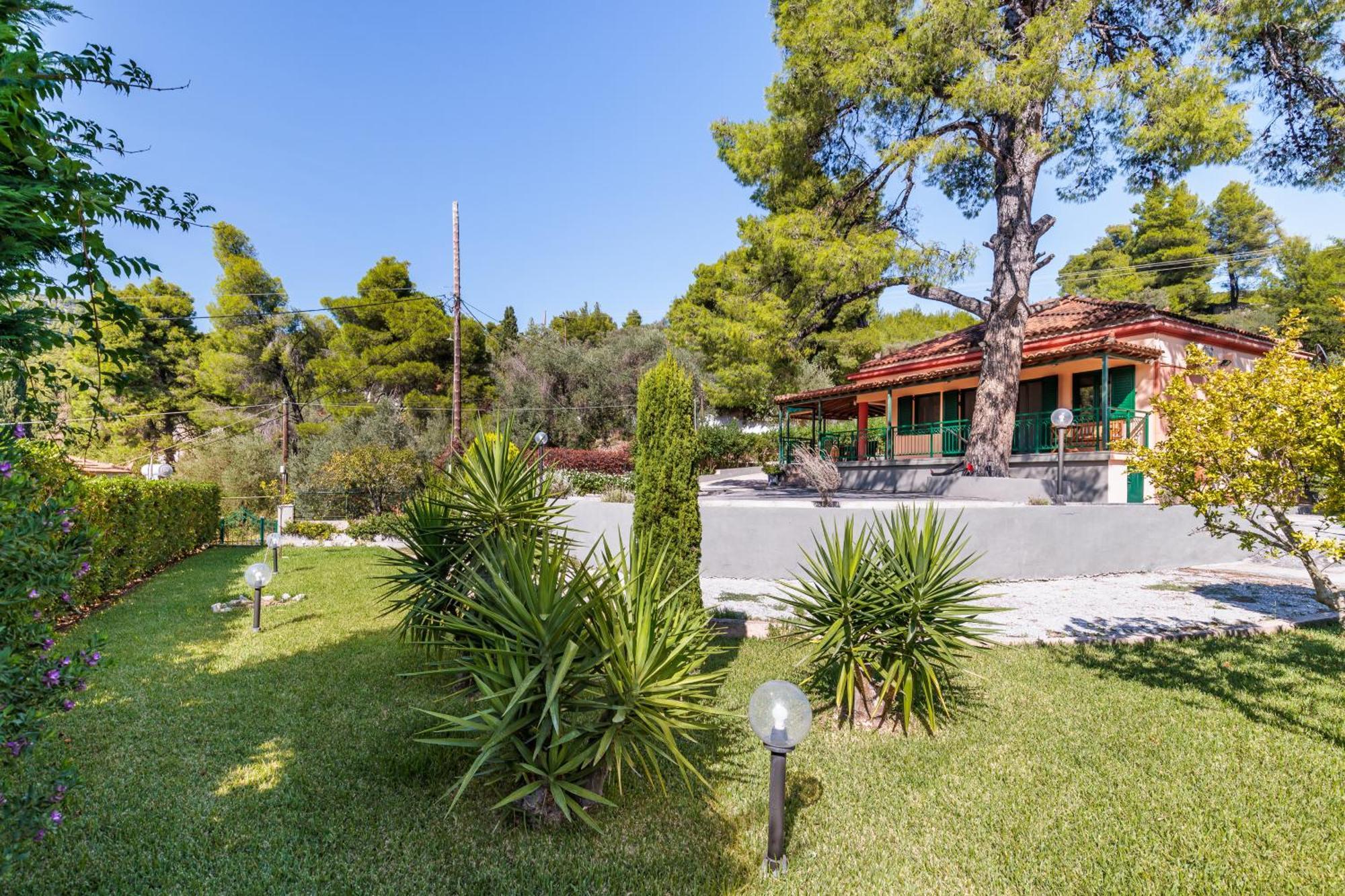 Skopelos Country House Diamantis & Chrisi Agnontas Exterior photo